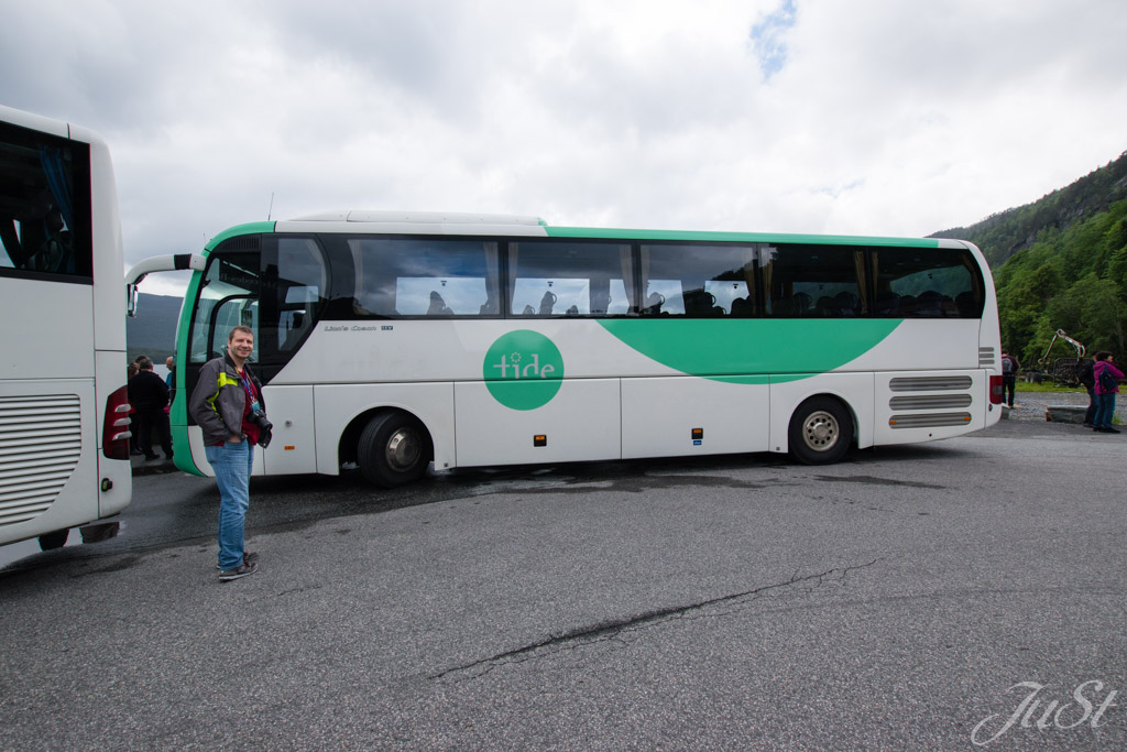 Bus bei der Bergen Tour